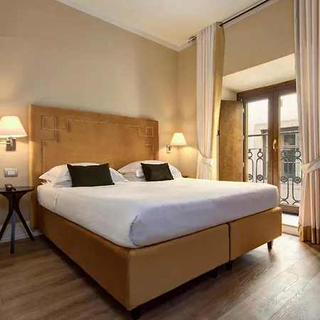 Grand Cavour Hotel 4*
