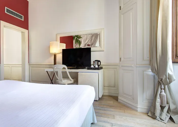 Grand Cavour Hotel 4*