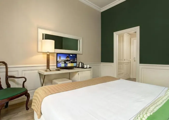 Grand Cavour 4* Florence
